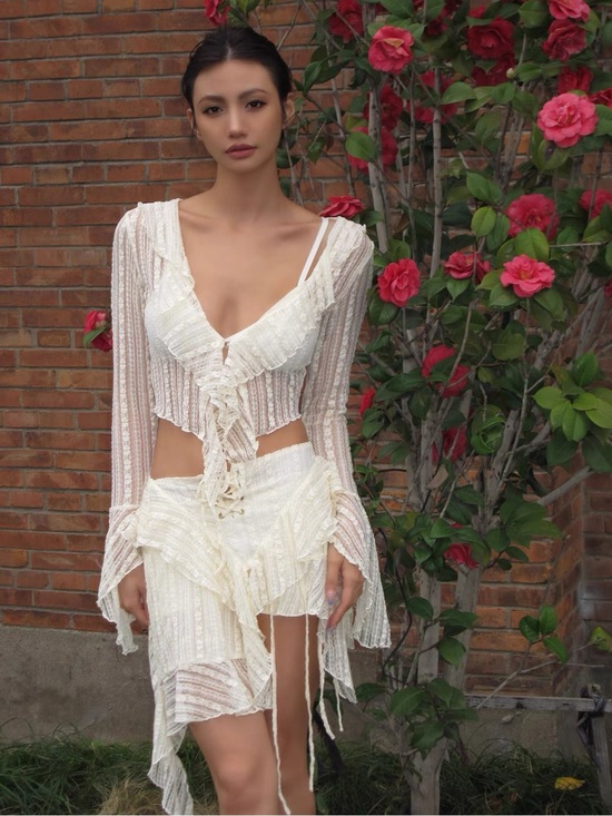 Taobao Tops - IcyVibe Only Lace Asymmetrical Top | Size S | Excellent